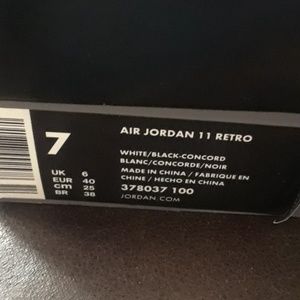 JORDAN CONCORDS SIZE 7.